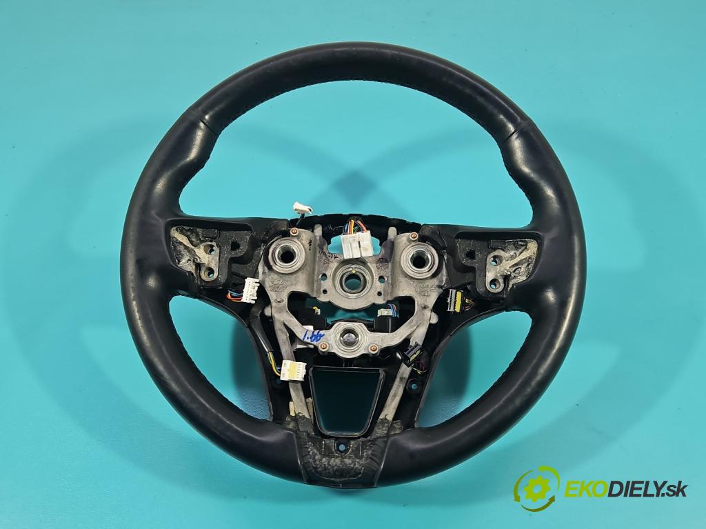 Hyundai I40 1.7 crdi 141 HP manual 104 kW 1685 cm3 5- volant  (Volant)