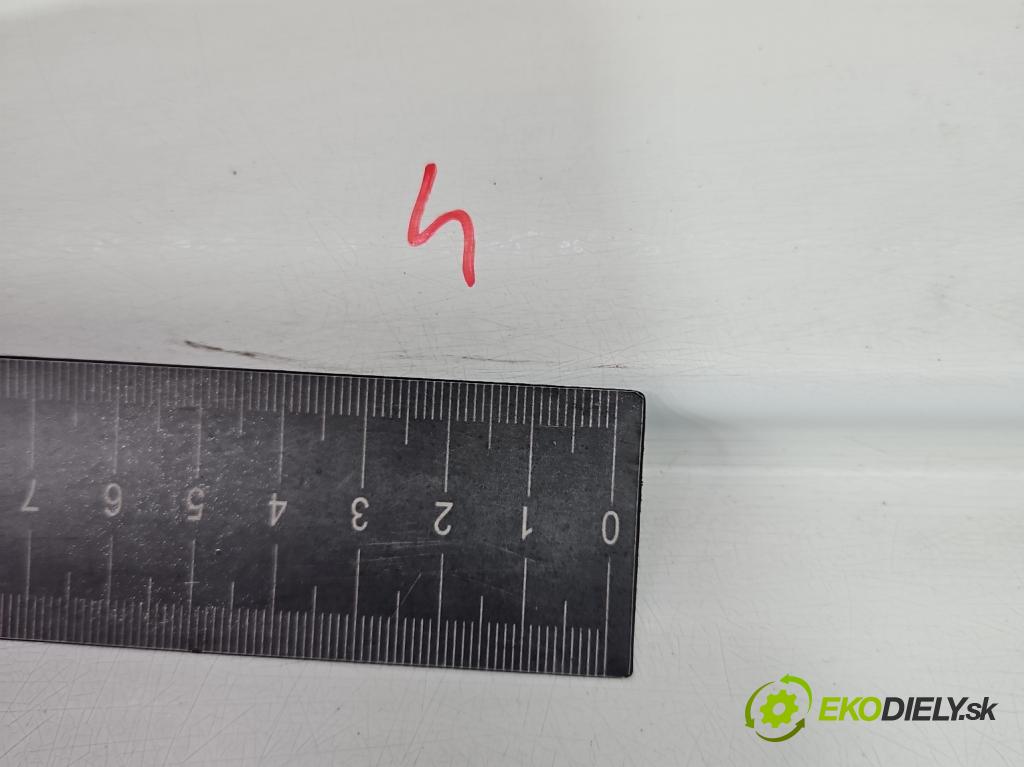 Vw Transporter T4 1990-2003 2.0 8V 84KM manual 62 kW 1968 cm3 5- zadní kufrové dveře  (Zadní kapoty)