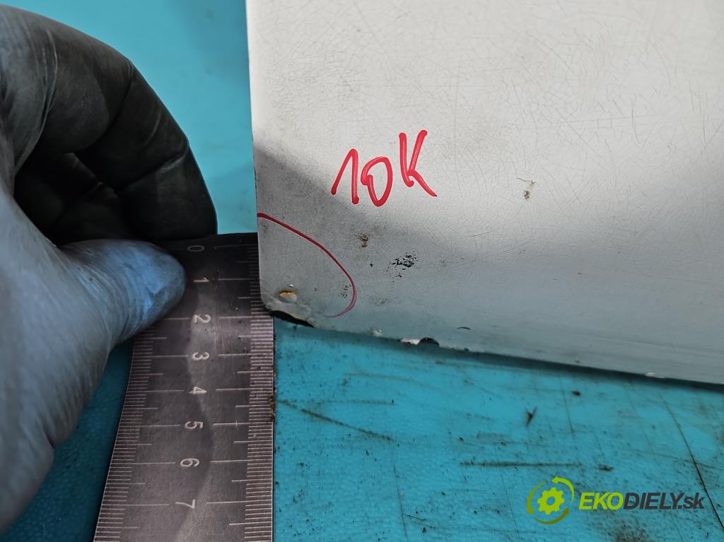 Vw Transporter T4 1990-2003 2.0 8V 84KM manual 62 kW 1968 cm3 5- zadní kufrové dveře  (Zadní kapoty)