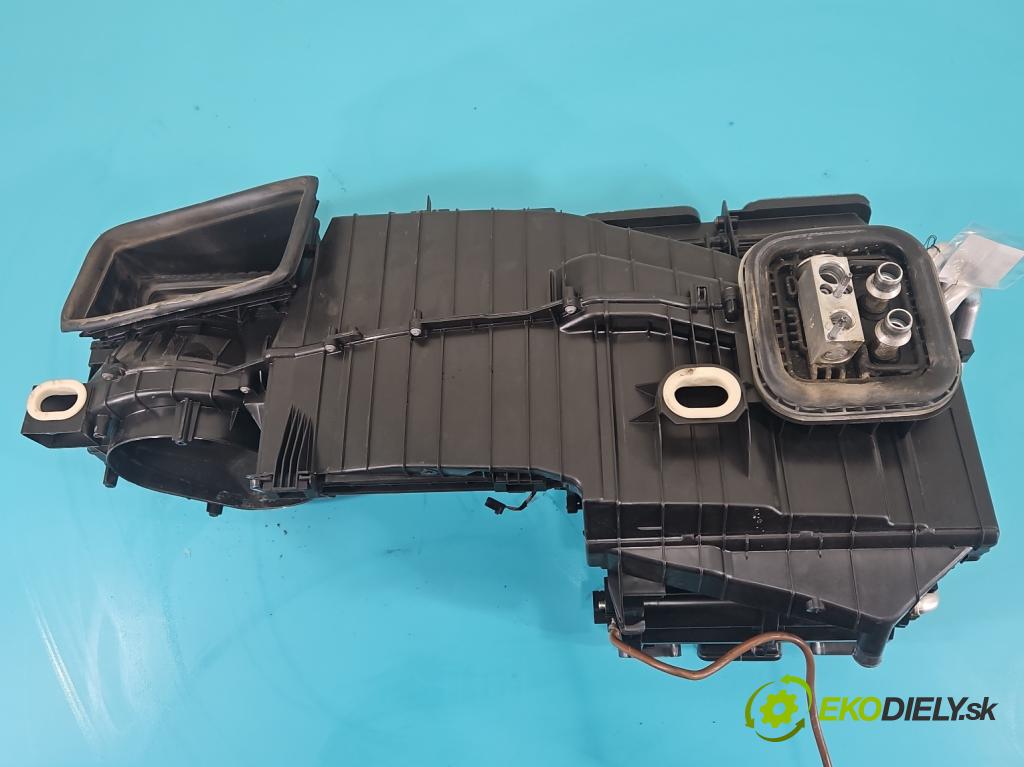 Mercedes B W246  2011-2018 1.8 CDI 109 hp automatic 80 kW 1796 cm3 5- radiátor A2468300260 (Radiátory topení)