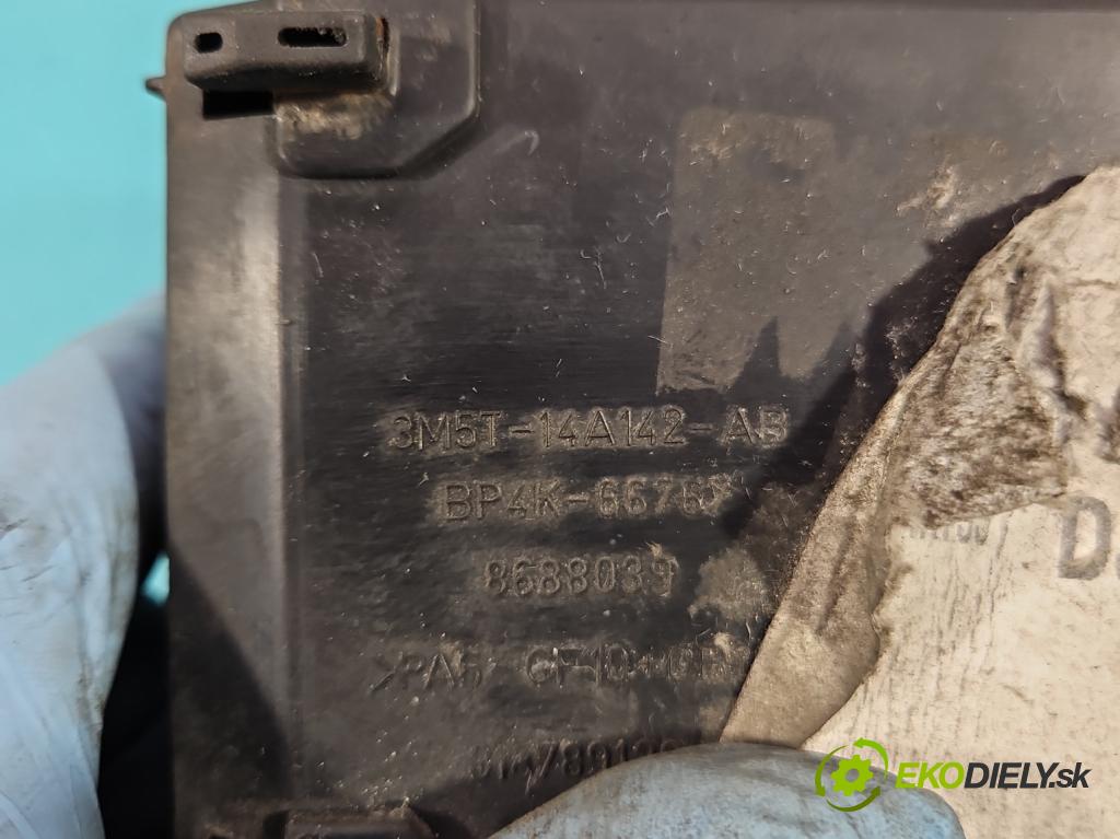 Ford Focus Mk2 2004-2011 1.6 tdci 109 HP manual 80 kW 1560 cm3 5- skrinka poistka 3M5T-14A142-AB (Poistková skrinka)