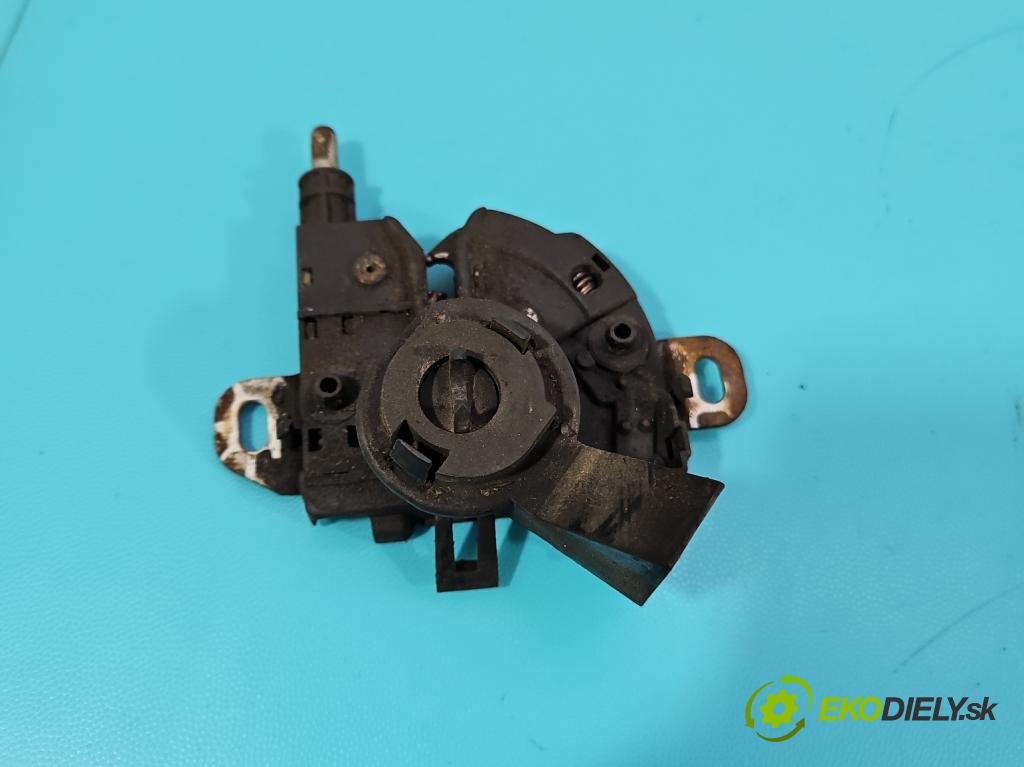 Ford Focus Mk2 2004-2011 1.6 tdci 109 hp manual 80 kW 1560 cm3 5- zámek kapoty