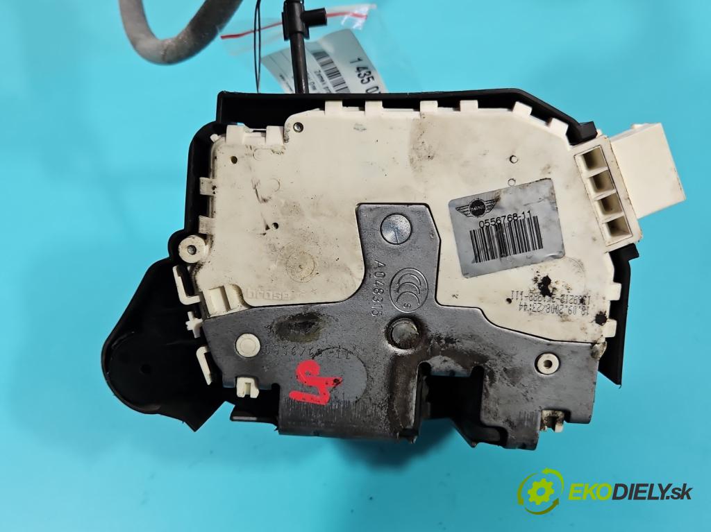 Mini One II 2006-2013 1.4 16V 95 hp manual 70 kW 1397 cm3 3- zámek přední levý 1369212-2K1982-111