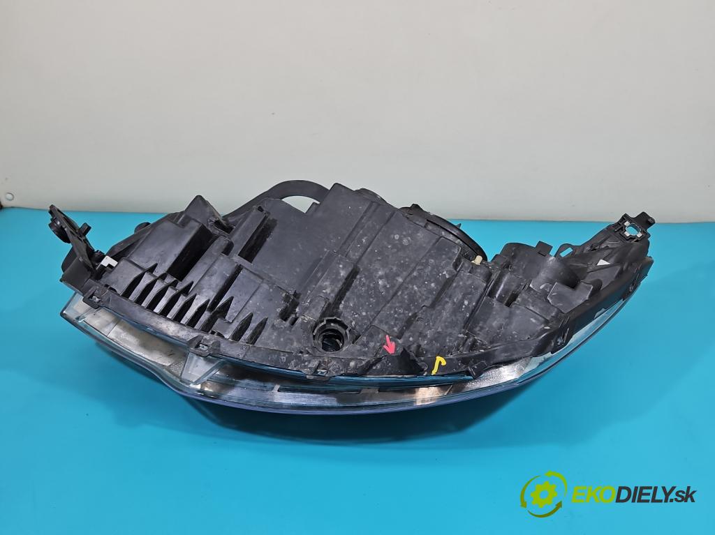 Citroen C5 II 2008-2017 1.6 hdi 109 HP manual 80 kW 1560 cm3 4- Reflektor: pravý 89902747 (Svetlo predné pravé)