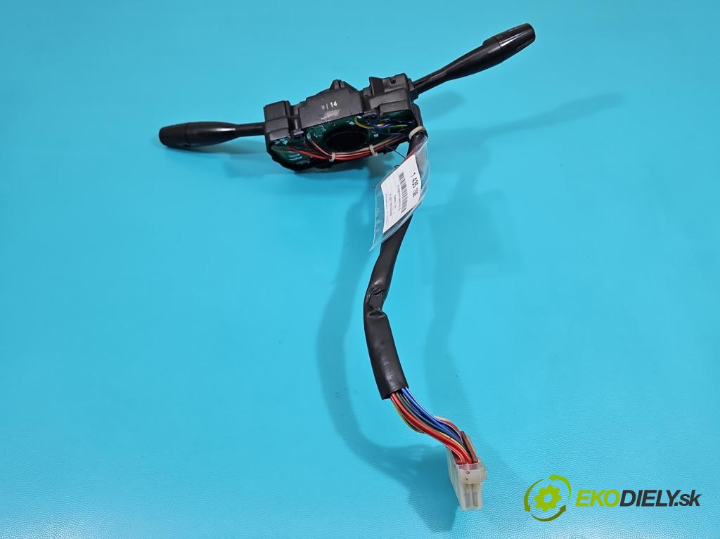 Daewoo Tico 0.8 plyn: 41 HP manual 30 kW 796 cm3 5- prepínač komplex:  (Prepínacie páčky pod volantom)