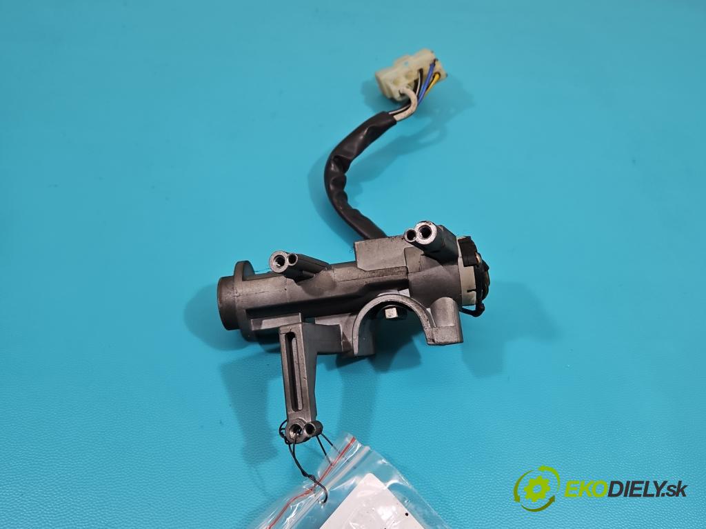 Daewoo Tico 0.8 plyn: 41 HP manual 30 kW 796 cm3 5- Spínačka (Spínacia skrinka)