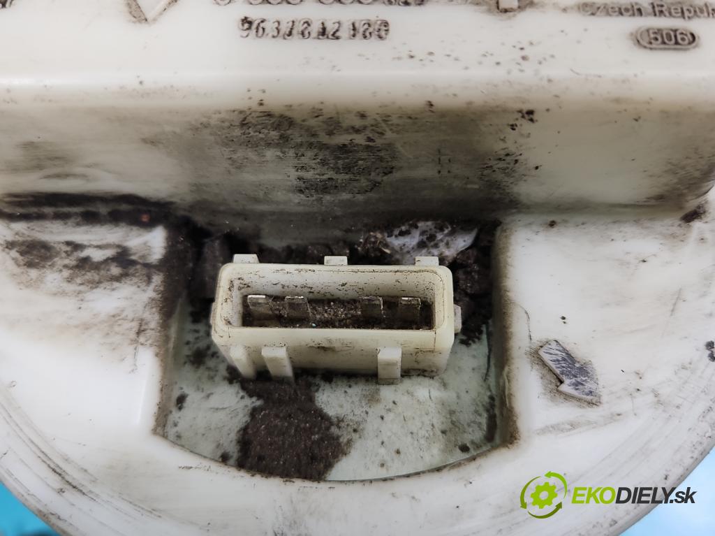 Peugeot 406 2.0 hdi 90 hp manual 66 kW 1997 cm3 4- čerpadlo paliva 9637812180