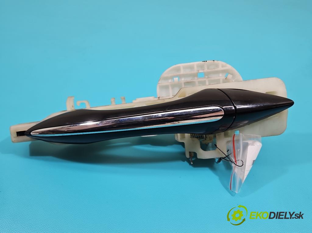 Hyundai I40 1.7 crdi 141 hp manual 104 kW 1685 cm3 5- klika přední levé  (Kliky vnější)