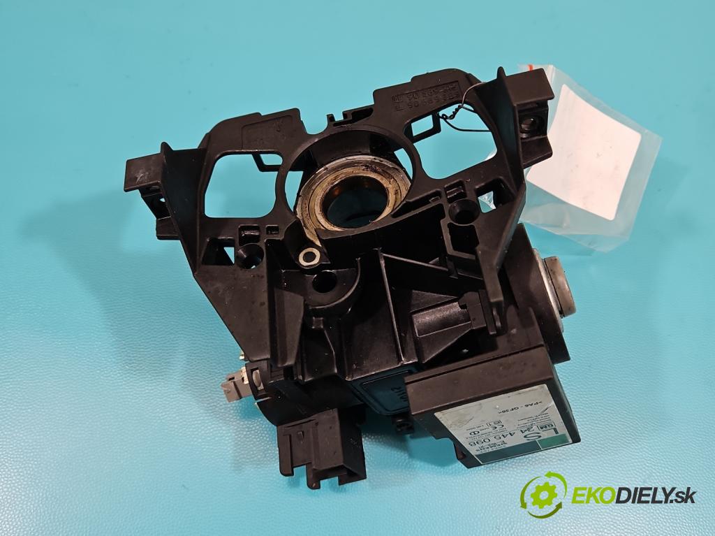 Opel Agila A 2000-2007 1.0 12V 58 HP manual 43 kW 973 cm3 5- Spínačka 90589313 (Spínacia skrinka)