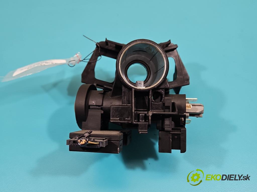 Opel Agila A 2000-2007 1.0 12V 58 HP manual 43 kW 973 cm3 5- Spínačka 90589313 (Spínacia skrinka)