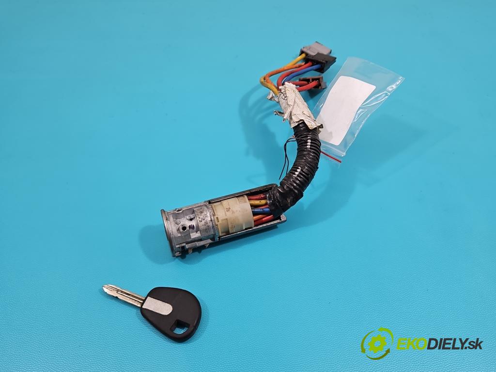 Citroen Jumpy 1994-2006 2.0 hdi 94 HP manual 69 kW 1997 cm3 5- Spínačka  (Spínacia skrinka)