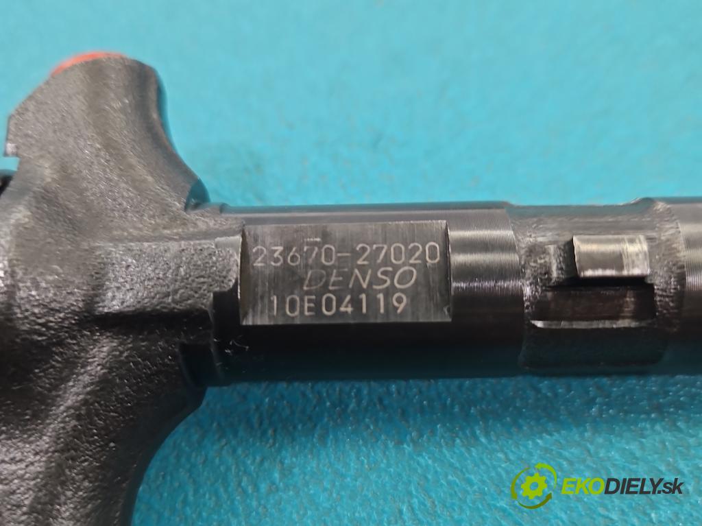 Toyota Corolla Verso I 2001-2004 2.0 D4D 90 HP manual 66 kW 1995 cm3 5- vstrek 23670-27020 (Vstrekovač paliva)