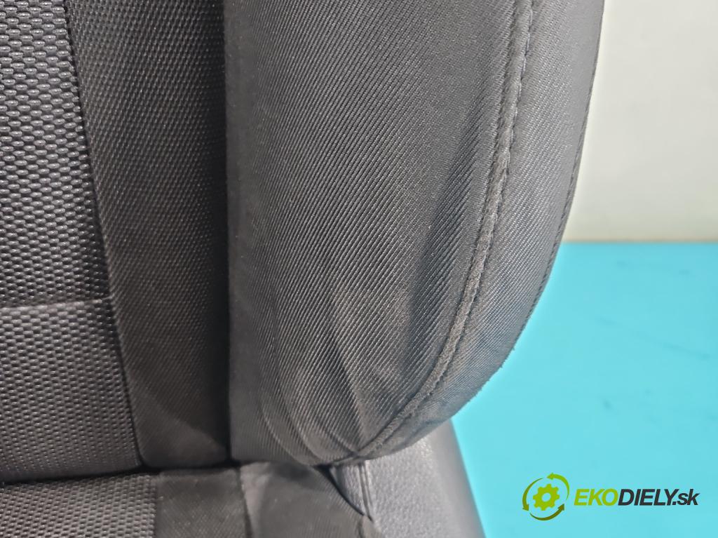 Hyundai I40 1.7 crdi 141 HP manual 104 kW 1685 cm3 5- Sedačka ľavý  (Sedačka, sedadlo)