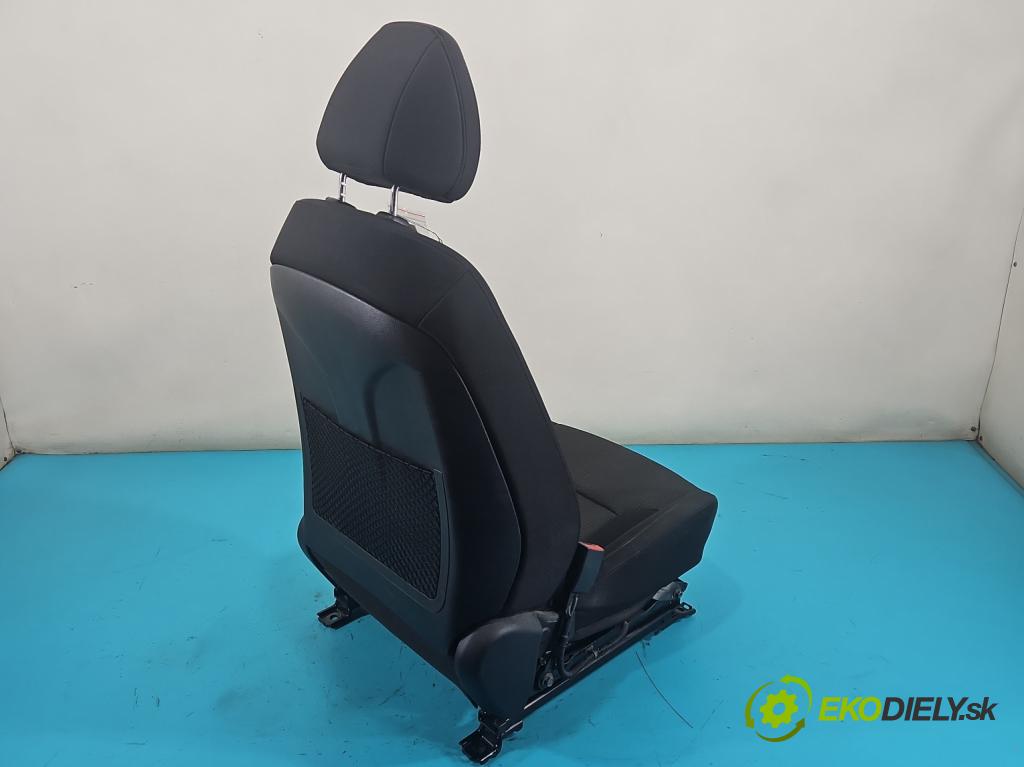 Hyundai I40 1.7 crdi 141 HP manual 104 kW 1685 cm3 5- Sedačka ľavý  (Sedačka, sedadlo)