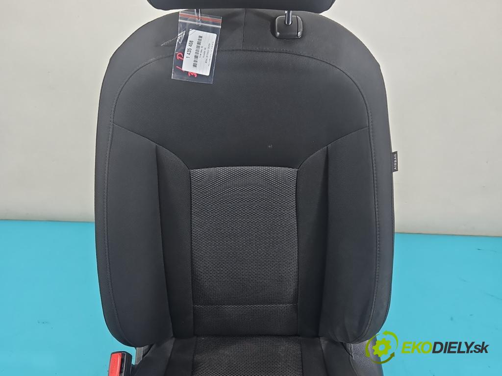 Hyundai I40 1.7 crdi 141 HP manual 104 kW 1685 cm3 5- Sedačka ľavý  (Sedačka, sedadlo)