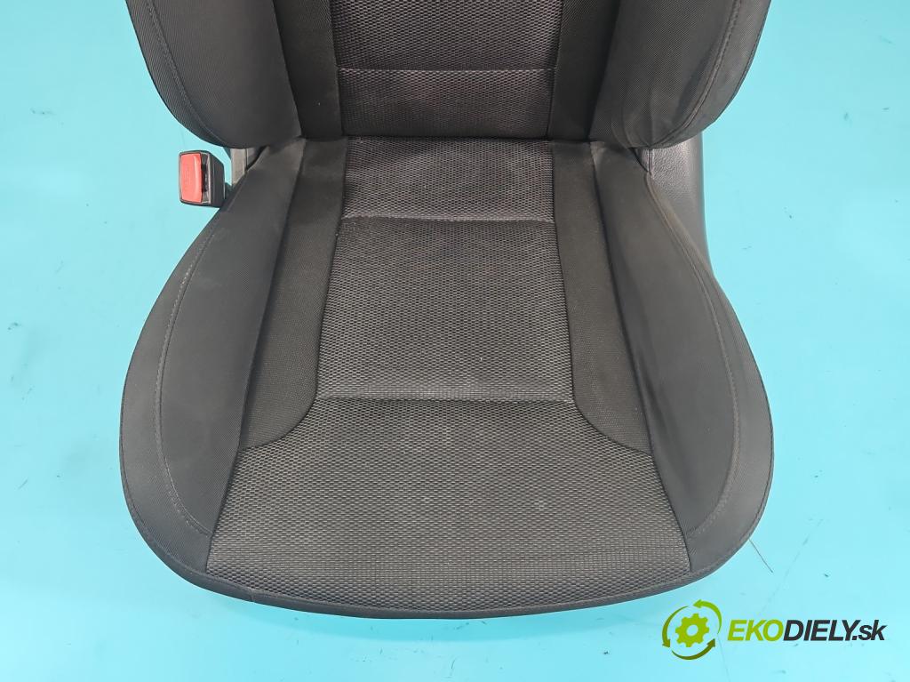 Hyundai I40 1.7 crdi 141 HP manual 104 kW 1685 cm3 5- Sedačka ľavý  (Sedačka, sedadlo)