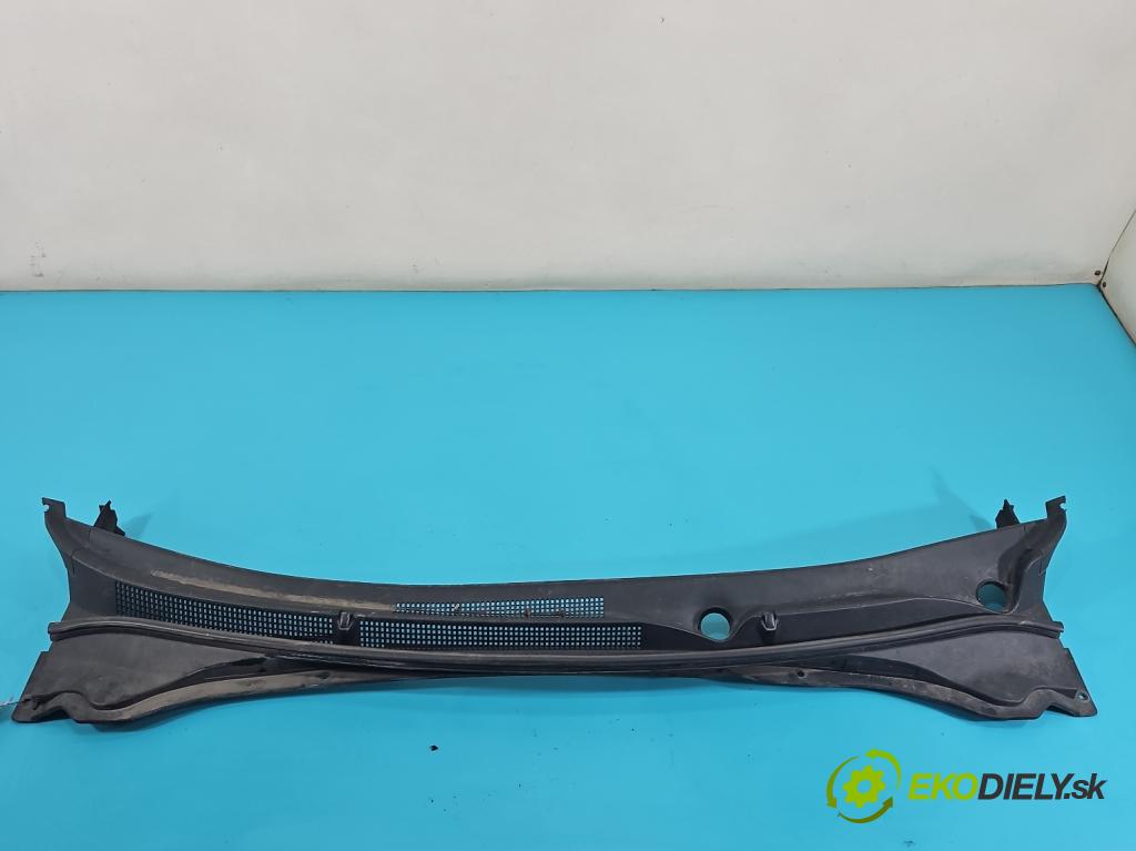 Hyundai I40 1.7 crdi 141 HP manual 104 kW 1685 cm3 5- torpédo 86150-3Z500 (Torpédo (plast pod čelným sklom))