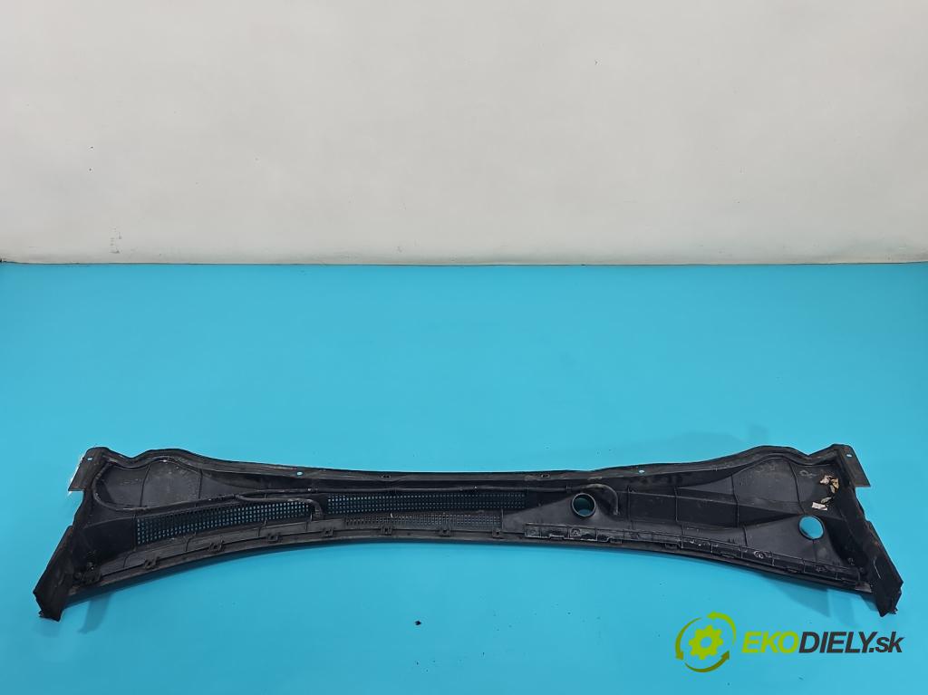 Hyundai I40 1.7 crdi 141 HP manual 104 kW 1685 cm3 5- torpédo 86150-3Z500 (Torpédo (plast pod čelným sklom))