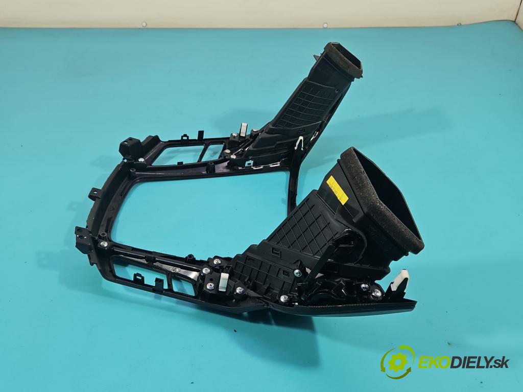 Hyundai I40 1.7 crdi 141 HP manual 104 kW 1685 cm3 5- Mřížka: kúrenia stredová 740-3Z000 (Mriežka kúrenia (fukár))