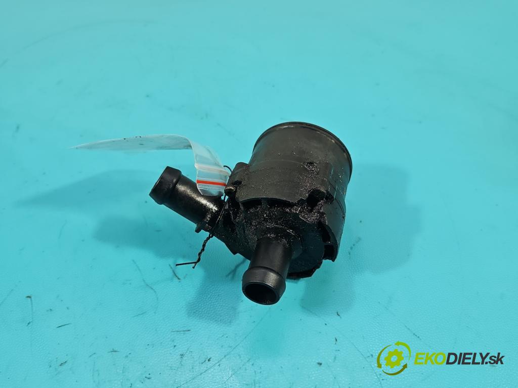 Hyundai I40 1.7 crdi 141 HP manual 104 kW 1685 cm3 5- Mřížka: kúrenia stredová 740-3Z000 (Mriežka kúrenia (fukár))