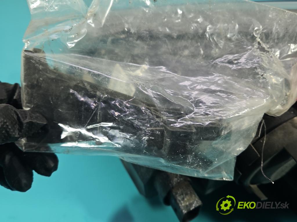 Seat Alhambra II 2010-2020 2.0 tdi 116 HP manual 85 kW 1968 cm3 5- Reflektor: pravý 7N5941006F (Svetlo predné pravé)