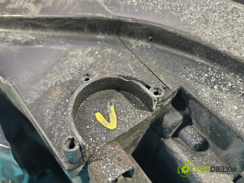 Seat Alhambra II 2010-2020 2.0 tdi 116 HP manual 85 kW 1968 cm3 5- Reflektor: pravý 7N5941006F (Svetlo predné pravé)