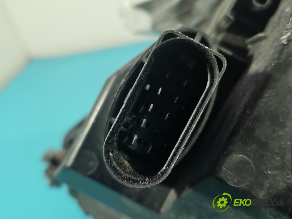 Seat Alhambra II 2010-2020 2.0 tdi 116 HP manual 85 kW 1968 cm3 5- Reflektor: pravý 7N5941006F (Svetlo predné pravé)