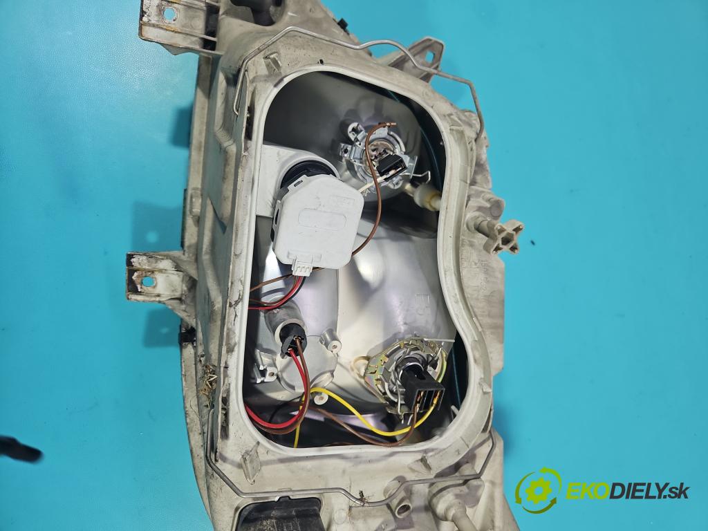 Mercedes Sprinter I 1995-2006 2,2.0 cdi 82 HP manual 60 kW 2148 cm3 5- Reflektor: pravý  (Svetlo predné pravé)