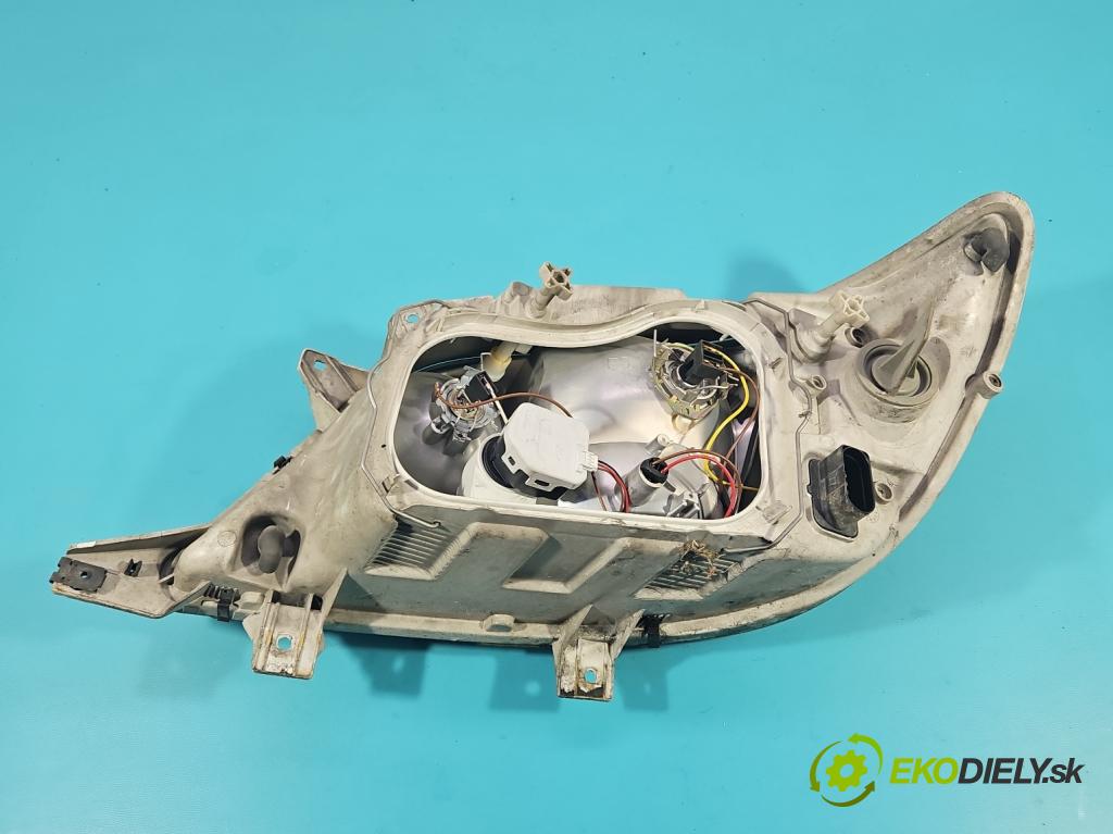 Mercedes Sprinter I 1995-2006 2,2.0 cdi 82 HP manual 60 kW 2148 cm3 5- Reflektor: pravý  (Svetlo predné pravé)