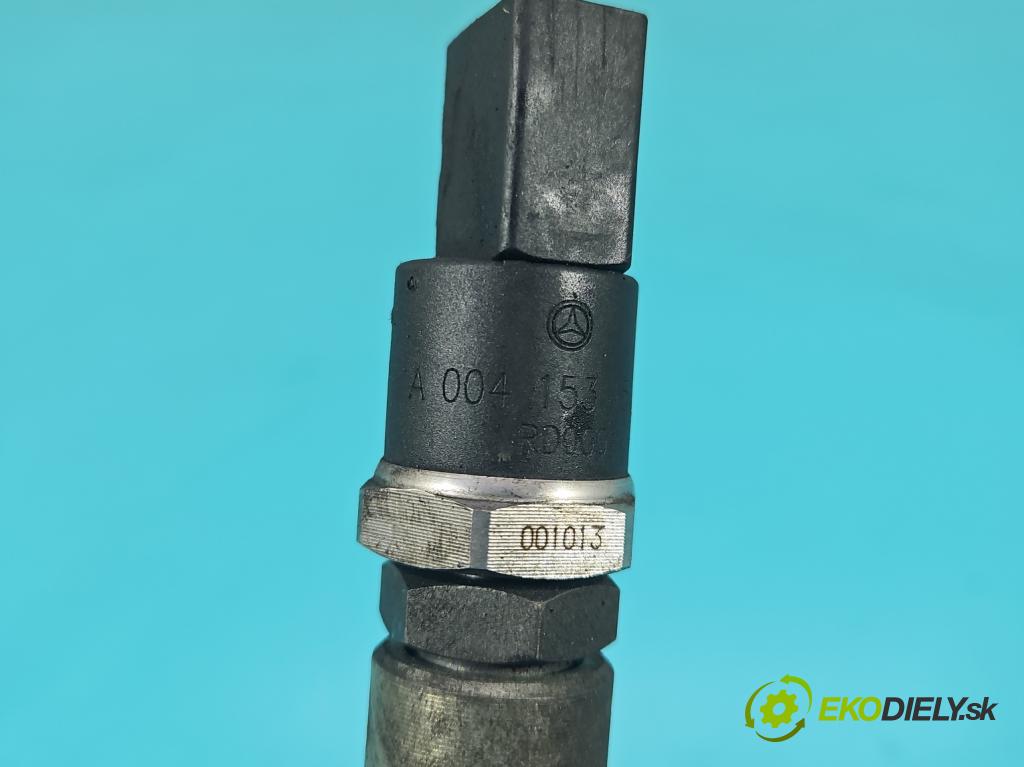 Mercedes Sprinter I 1995-2006 2,2.0 cdi 82 HP manual 60 kW 2148 cm3 5- lišta vstrekovacia 0445214004 (Vstrekovacia lišta)