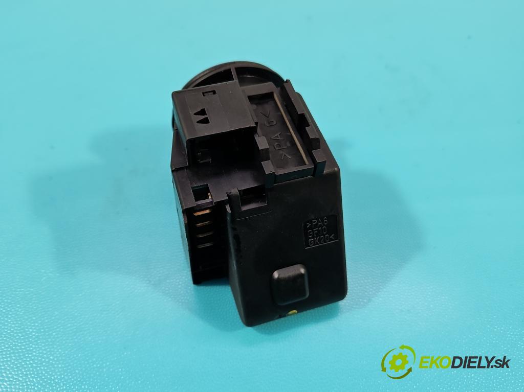 Mercedes E W210 1995-2002 2.2 cdi 125 HP manual 92 kW 2151 cm3 4- Spínačka 2105450008 (Spínacia skrinka)