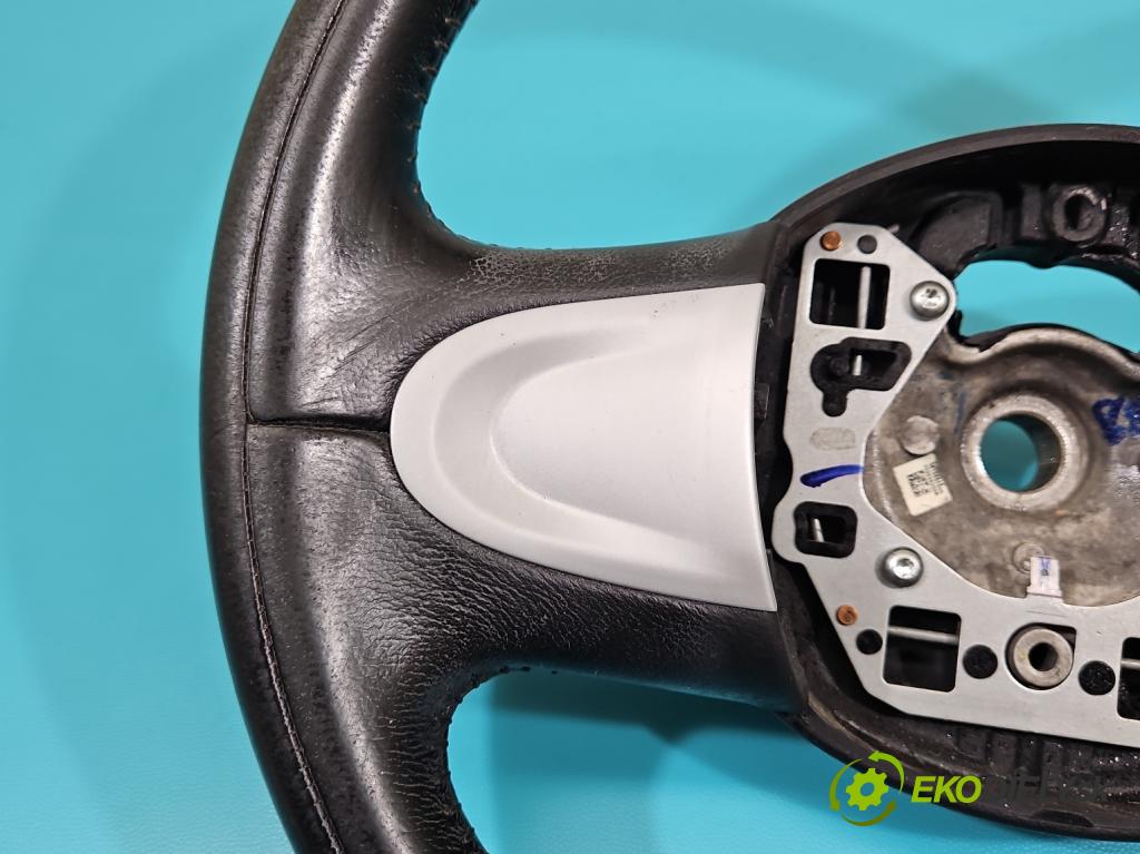 Mini One II 2006-2013 1.4 16V 95 HP manual 70 kW 1397 cm3 3- volant  (Volant)