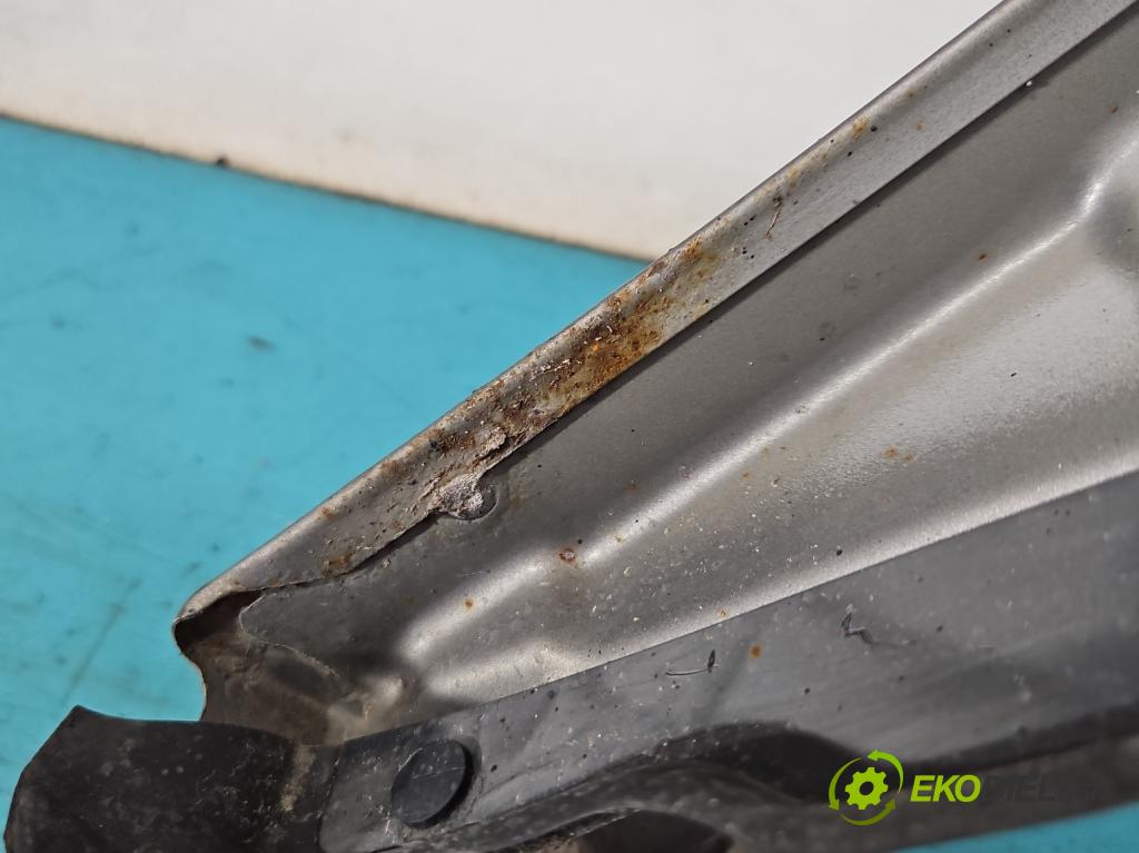 Mercedes B W245 2005-2011 2.0 cdi 140 hp automatic 103 kW 1992 cm3 5- blatnik přední levý  (Predné ľavé)