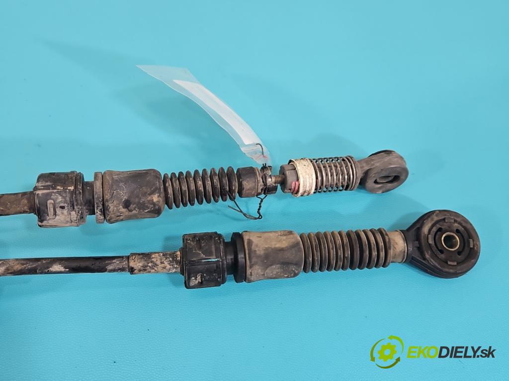 Hyundai I40 1.7 crdi 141 HP manual 104 kW 1685 cm3 5- Páka: Změny: stupeň,rýchlosť (Rýchlostná páka (kulisa))