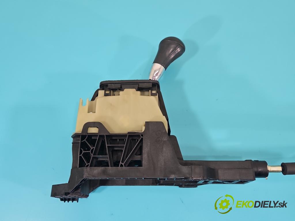 Mercedes B W245 2005-2011 2.0 cdi 140 HP automatic 103 kW 1992 cm3 5- Páka: Změny: stupeň,rýchlosť  (Rýchlostná páka (kulisa))