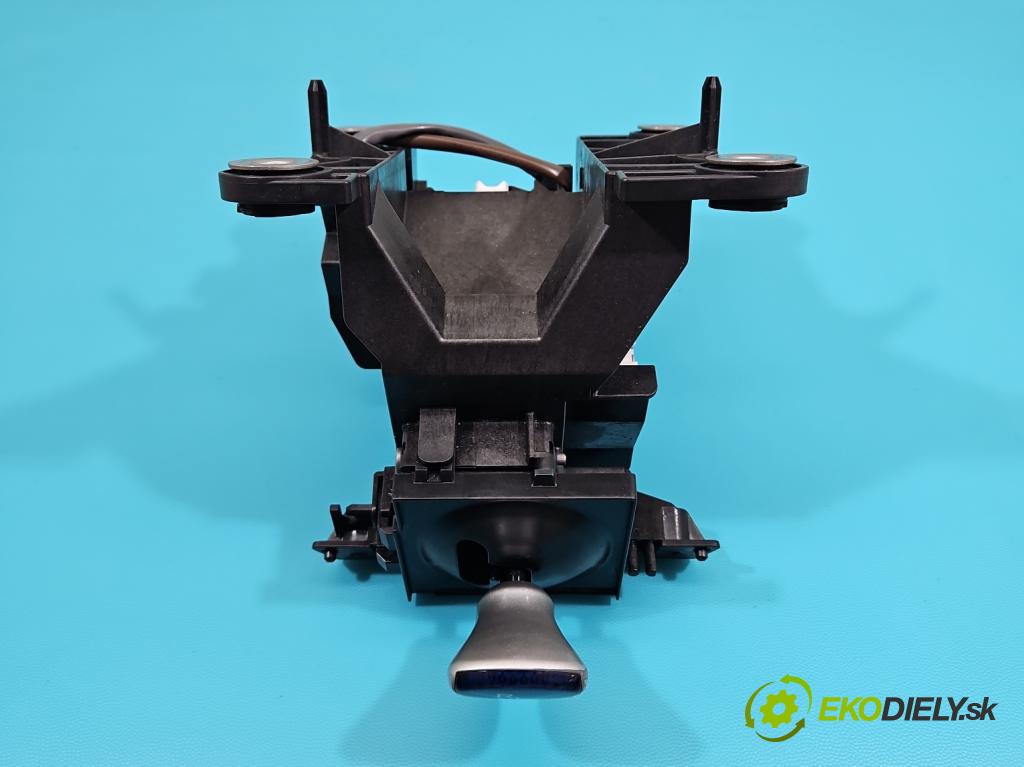 Toyota Auris I 2006-2013 1.8 16V 99 HP automatic 73 kW 1798 cm3 5- Páka: Změny: stupeň,rýchlosť  (Rýchlostná páka (kulisa))