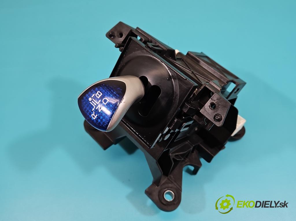 Toyota Auris I 2006-2013 1.8 16V 99 HP automatic 73 kW 1798 cm3 5- Páka: Změny: stupeň,rýchlosť  (Rýchlostná páka (kulisa))