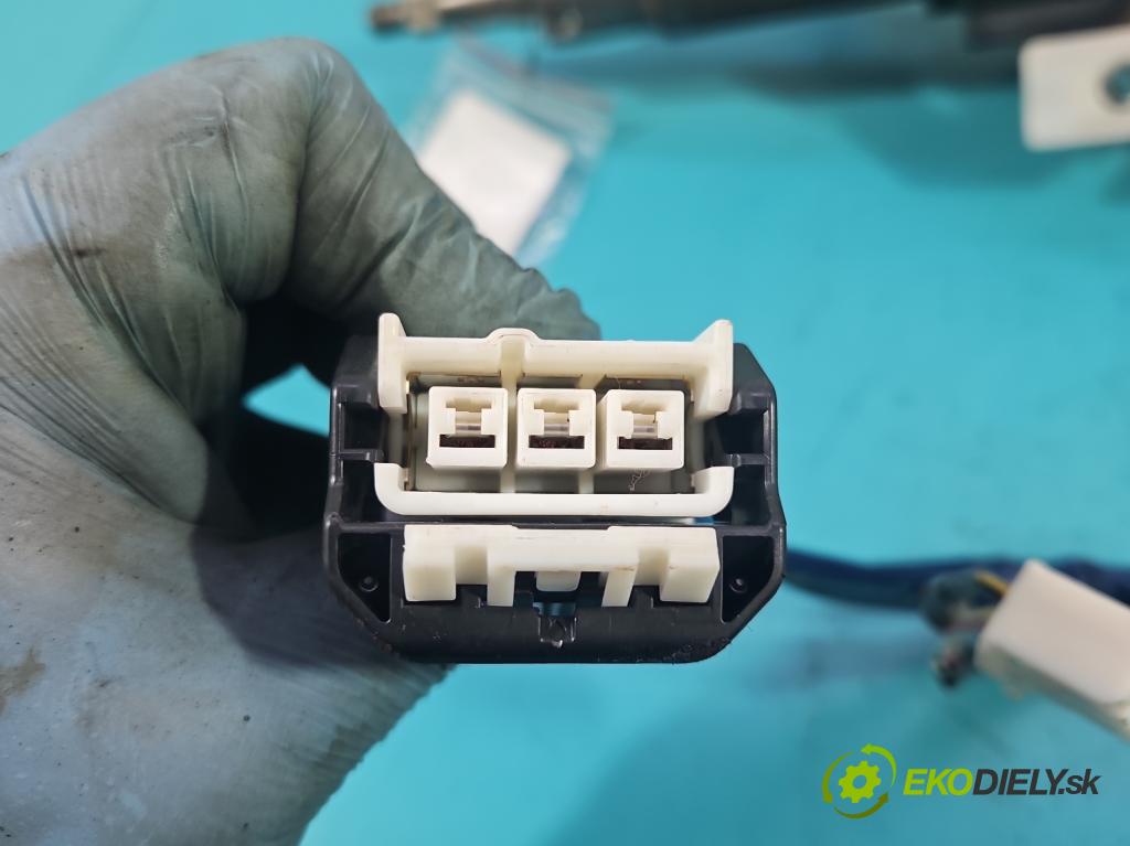 Toyota Auris I 2006-2013 1.8 16V 99 HP automatic 73 kW 1798 cm3 5- čerpadlo posilovač 45200-02441 (Servočerpadlo, pumpa riadenia)