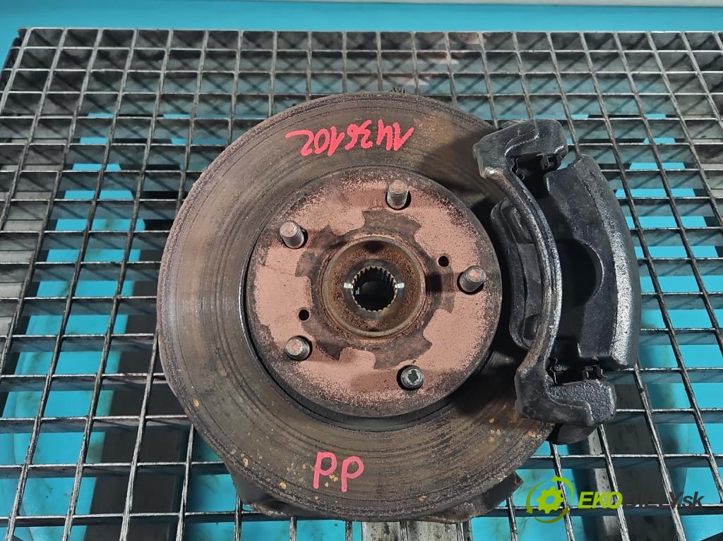 Toyota Auris I 2006-2013 1.8 16V 99 HP automatic 73 kW 1798 cm3 5- náboj pravé  (Náboj)