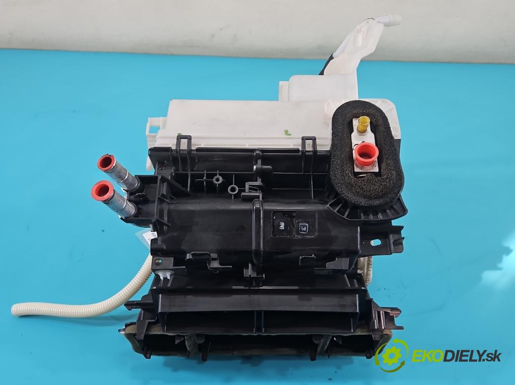 Toyota Auris I 2006-2013 1.8 16V 99 hp automatic 73 kW 1798 cm3 5- radiátor  (Radiátory topení)