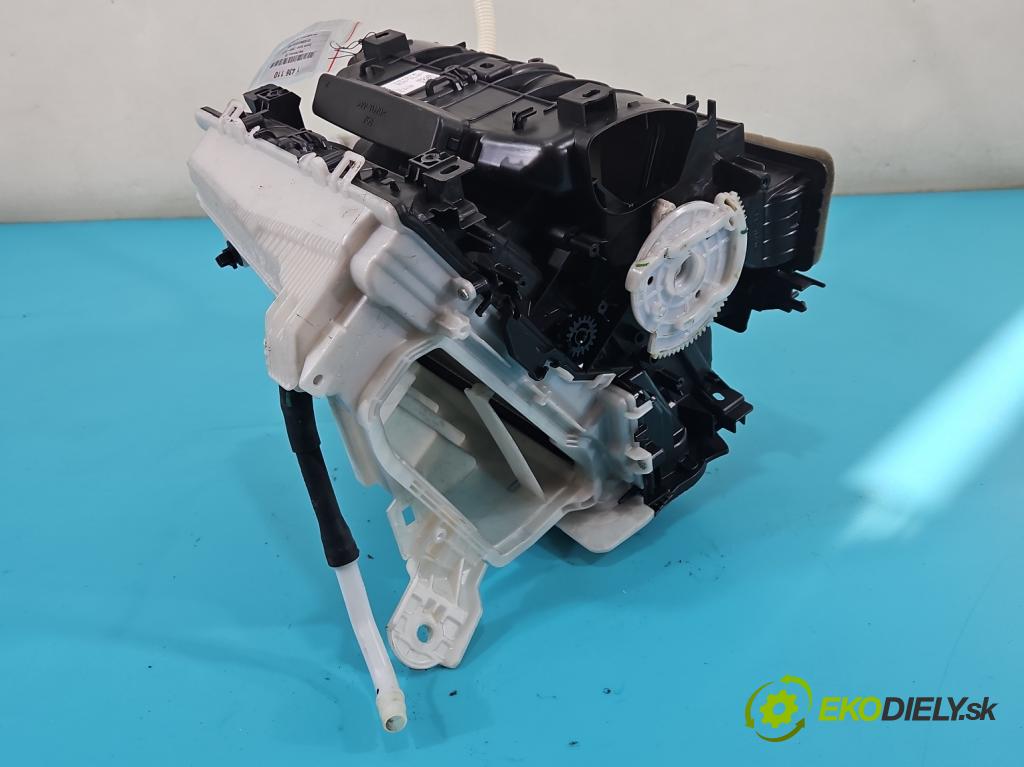 Toyota Auris I 2006-2013 1.8 16V 99 hp automatic 73 kW 1798 cm3 5- radiátor  (Radiátory topení)