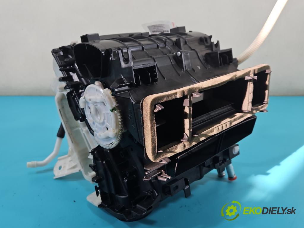 Toyota Auris I 2006-2013 1.8 16V 99 hp automatic 73 kW 1798 cm3 5- radiátor  (Radiátory topení)