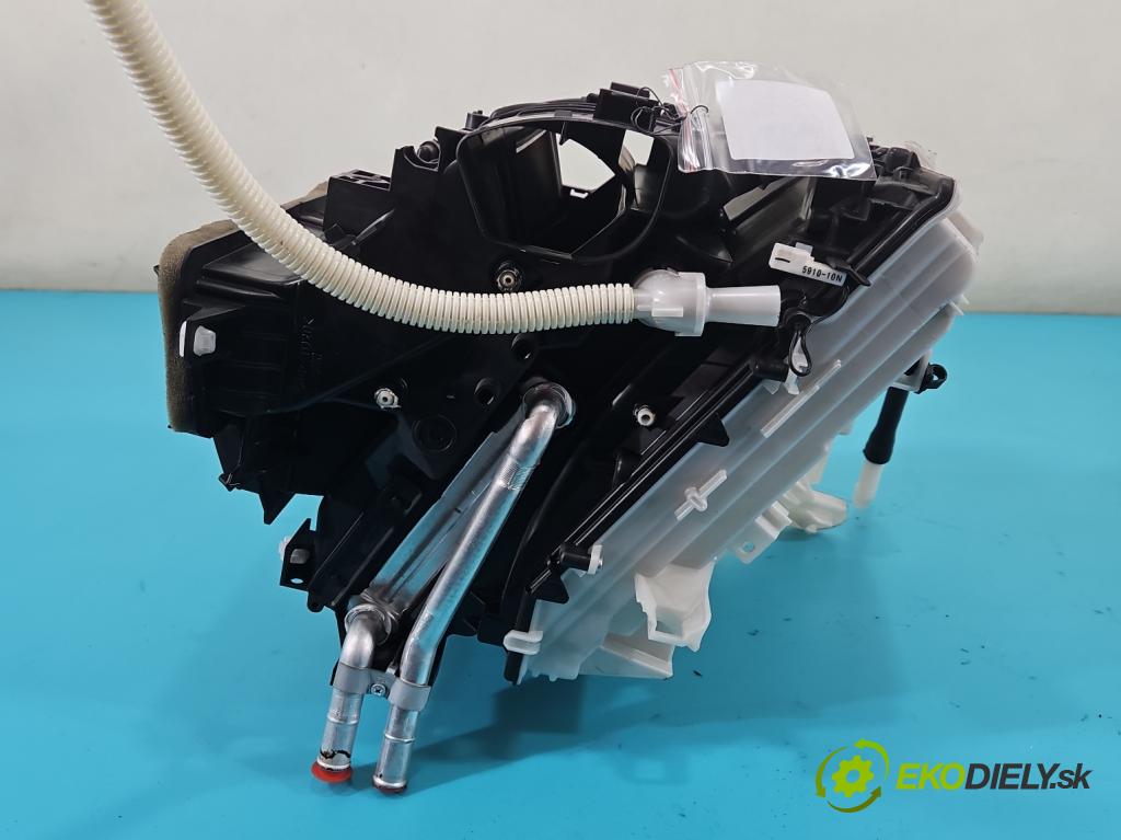 Toyota Auris I 2006-2013 1.8 16V 99 hp automatic 73 kW 1798 cm3 5- radiátor  (Radiátory topení)
