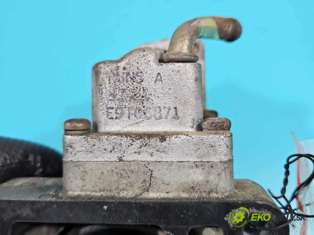 Mazda 626 2.0 16V 116 HP manual 85 kW 1991 cm3 5- klapka E9T06871 (Škrtiaca klapka)