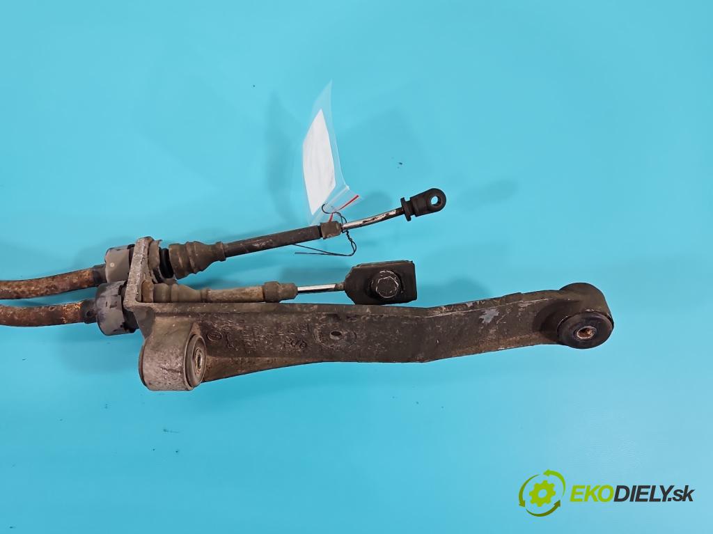 Vw Lupo 1.4 16V 75 HP manual 55 kW 1390 cm3 3- Páka: Změny: stupeň,rýchlosť  (Rýchlostná páka (kulisa))