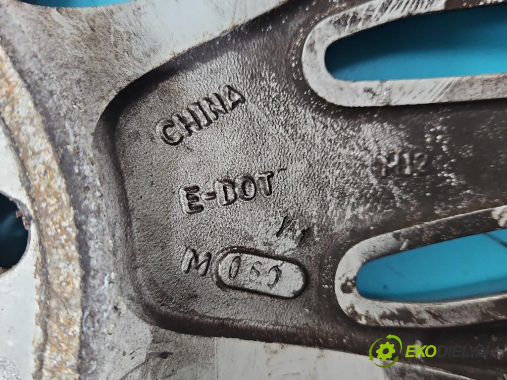 Ford Focus Mk3 2010-2018 1.6 16V 105 HP manual 77 kW 1596 cm3 5- Felga hliník: 16" komplet