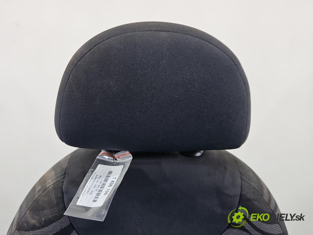 Mini One I 2000-2006 1.6 16V 90 HP manual 66 kW 1598 cm3 3- Sedačka pravý  (Sedačka, sedadlo)