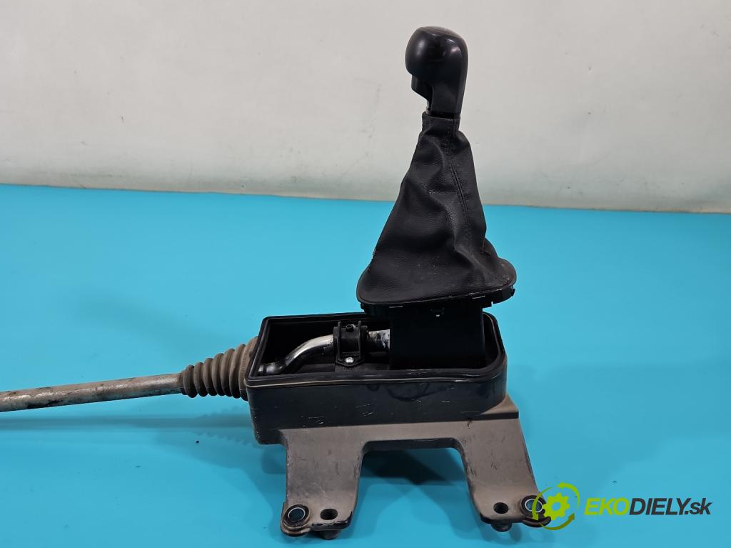 Opel Corsa E 2014-2019 1.4 16V 75 HP manual 55 kW 1398 cm3 3- Páka: Změny: stupeň,rýchlosť 55559132 (Rýchlostná páka (kulisa))