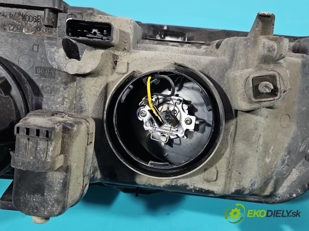 Renault Laguna II 2001-2007 2.0 16V 140 HP manual 103 kW 1998 cm3 5- Reflektor: pravý 8200002847 (Svetlo predné pravé)