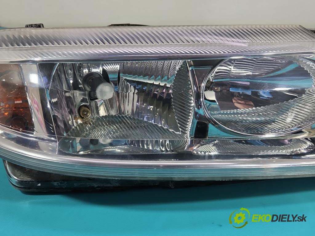 Renault Laguna II 2001-2007 2.0 16V 140 HP manual 103 kW 1998 cm3 5- Reflektor: pravý 8200002847 (Svetlo predné pravé)